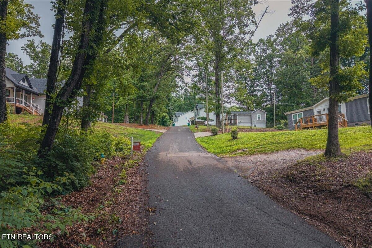1215 Navy Drive Property Photo 10