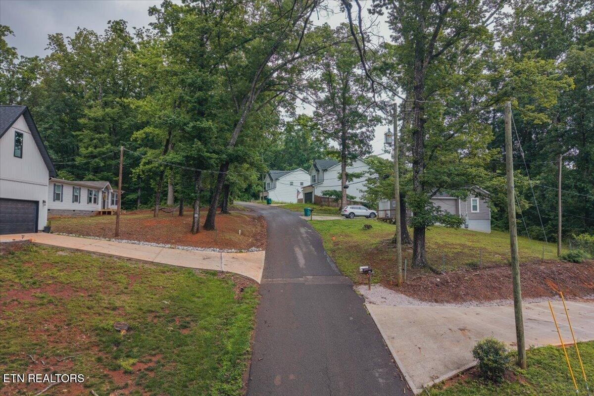1215 Navy Drive Property Photo 13