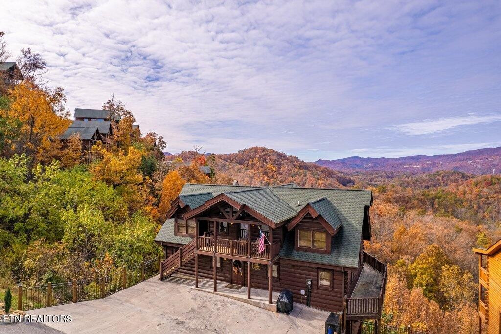 922 Black Bear Cub Way Property Photo 1
