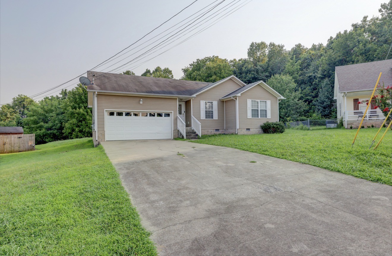 810 Shetland Dr Property Photo 1