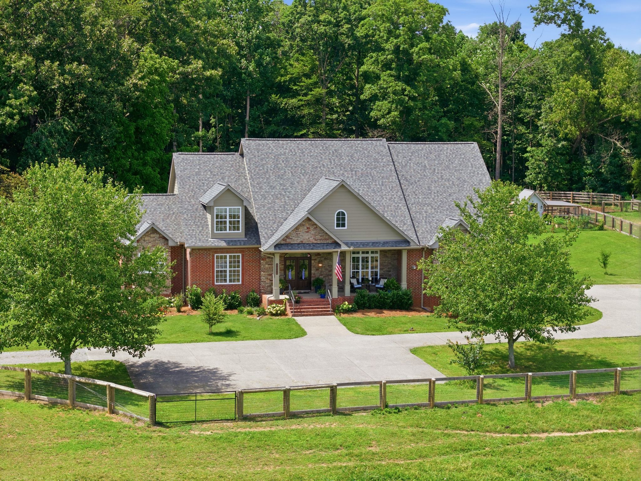 2404 Savage Creek Dr Property Photo 63