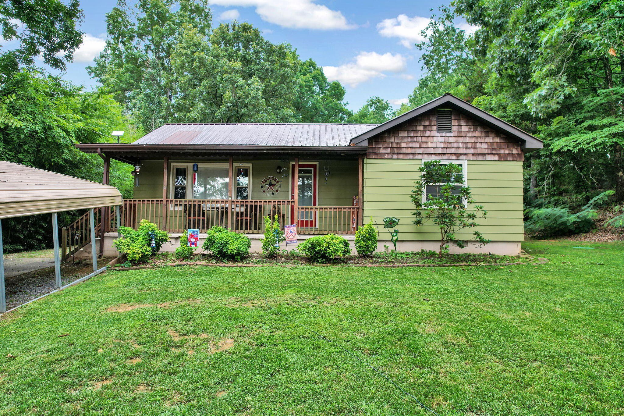 4500 Waterlevel Highway Property Photo 1