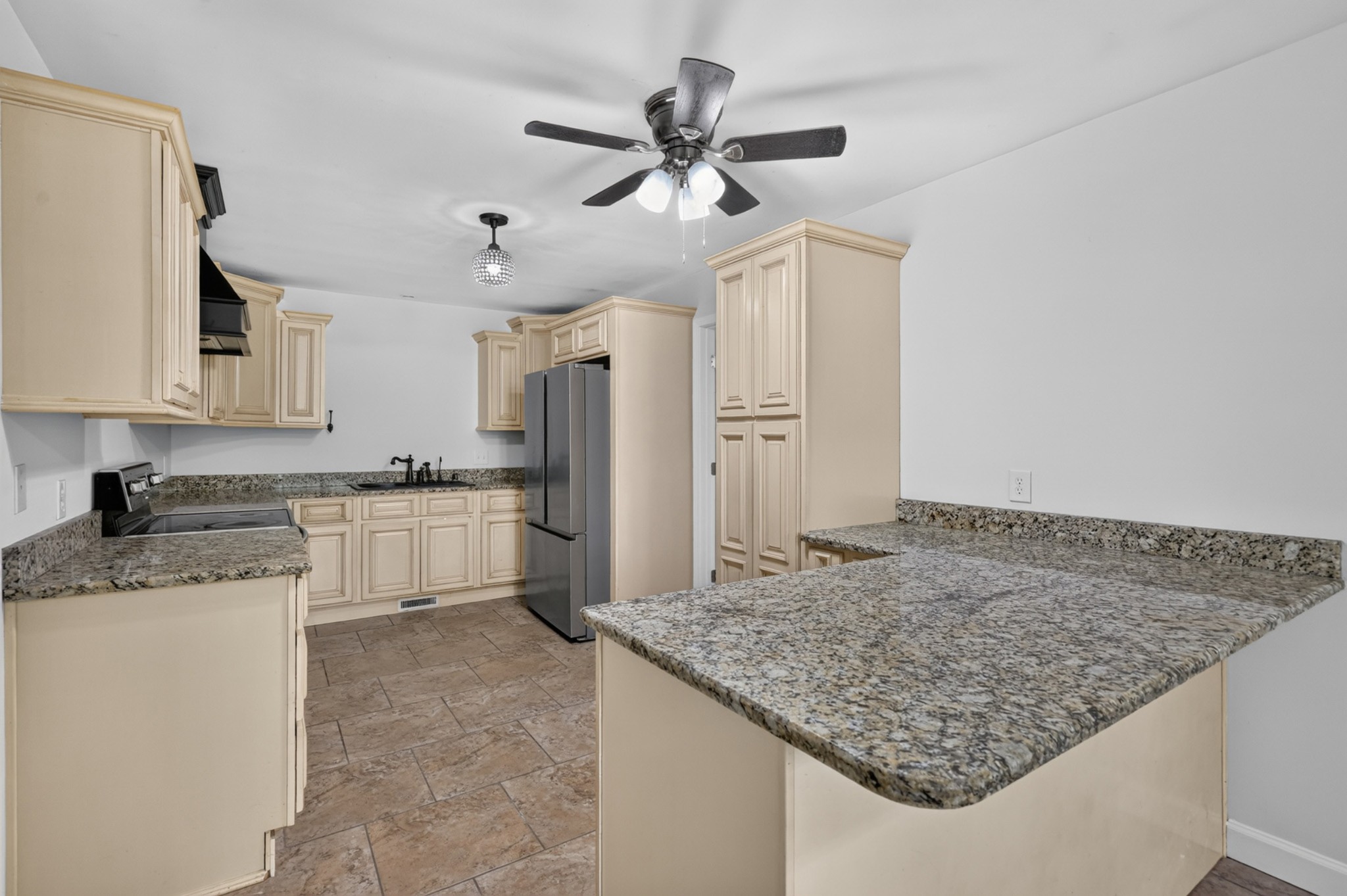 307 Austin Dr Property Photo 10