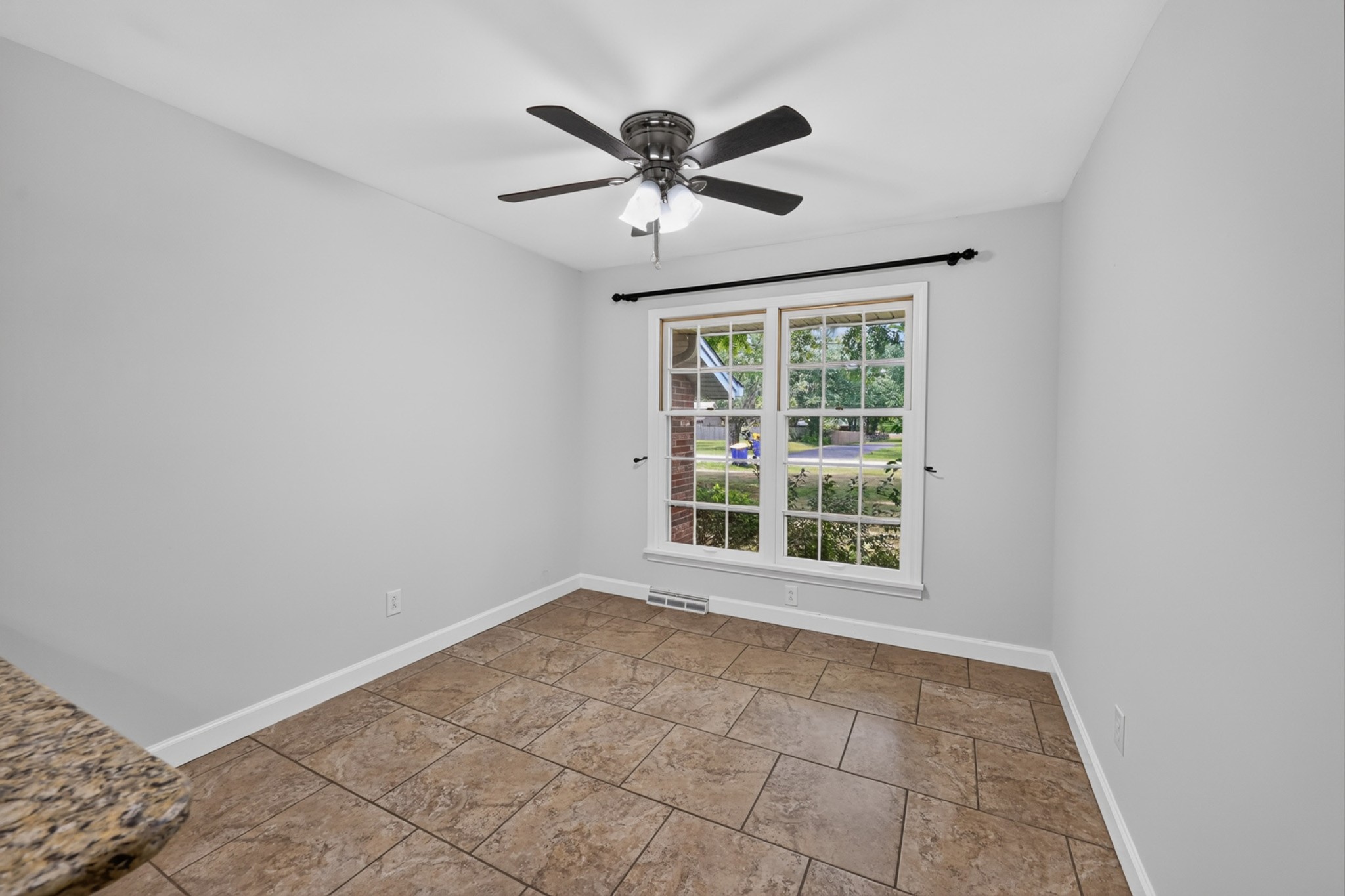 307 Austin Dr Property Photo 15