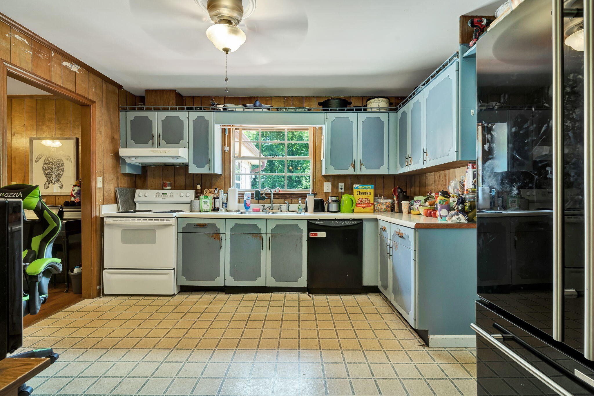2805 Lilac Drive, Nw Property Photo 9