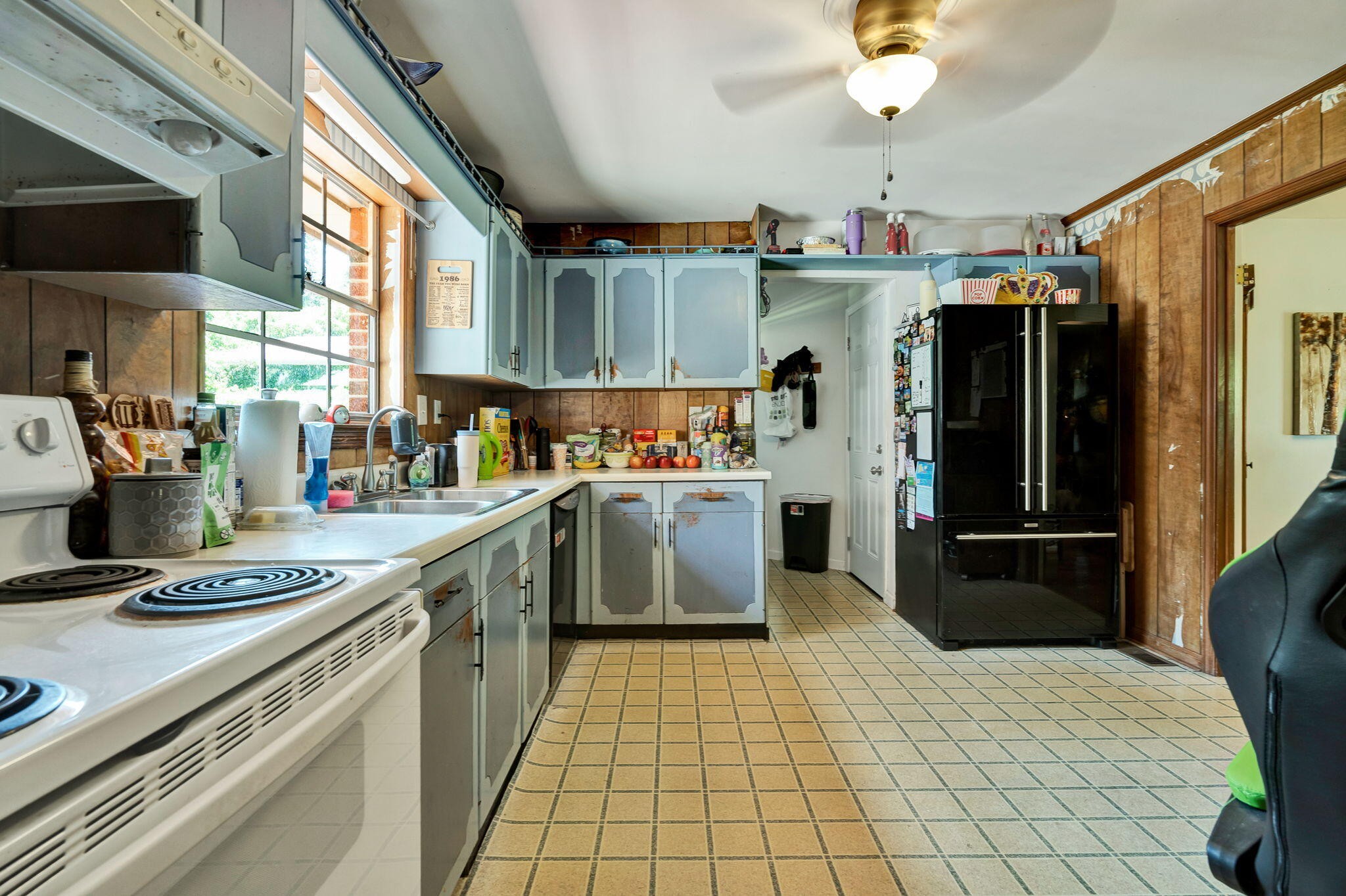 2805 Lilac Drive, Nw Property Photo 10