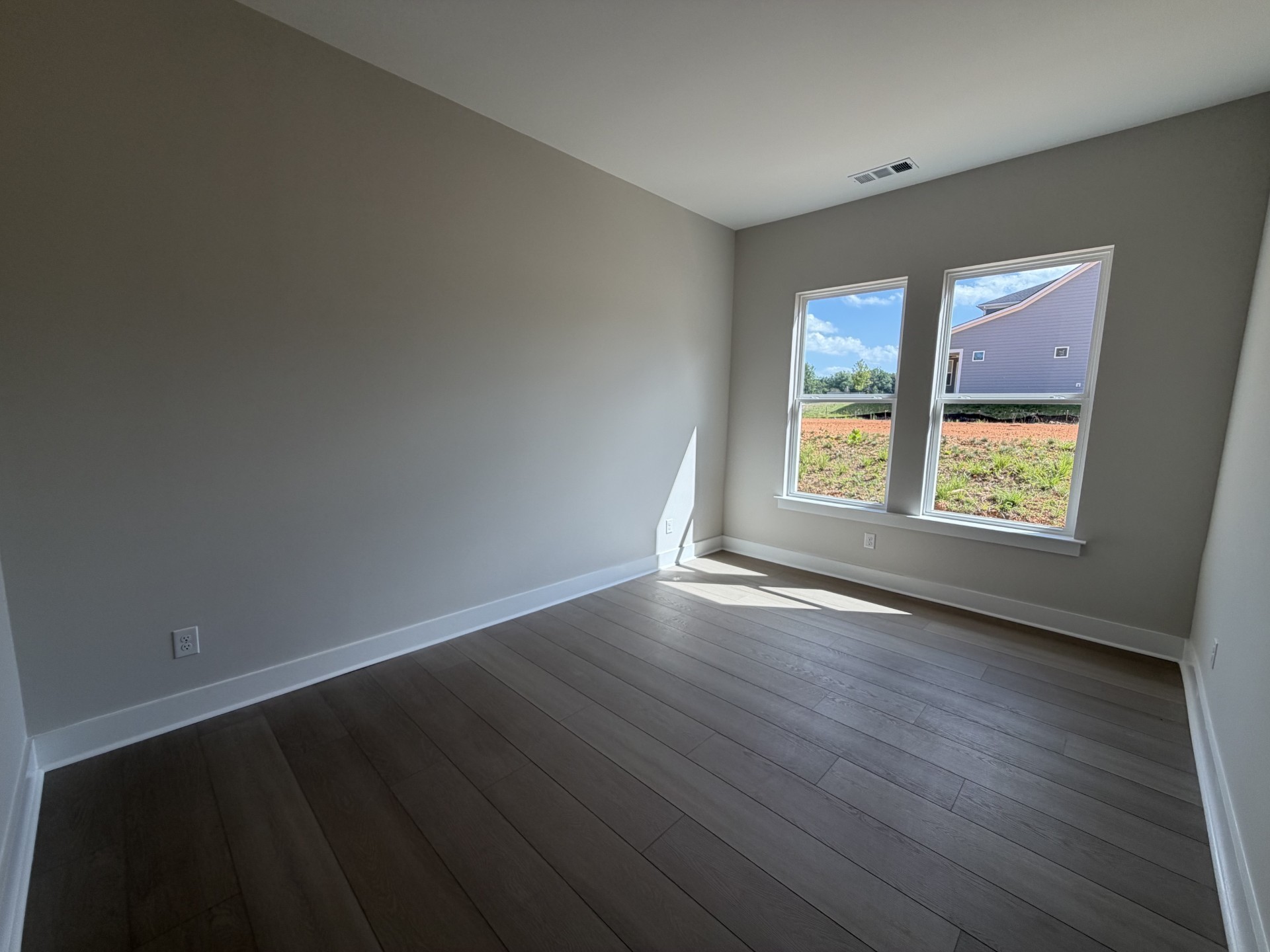 7274 Fairlawn Drive Property Photo 8