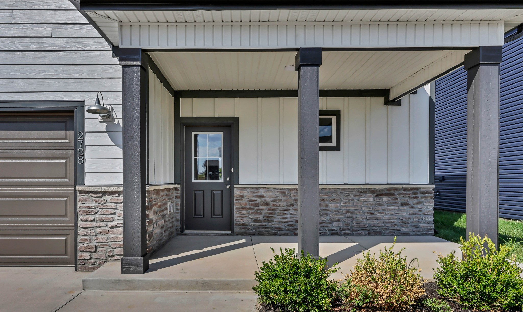 2728 Brewster Dr Property Photo 6