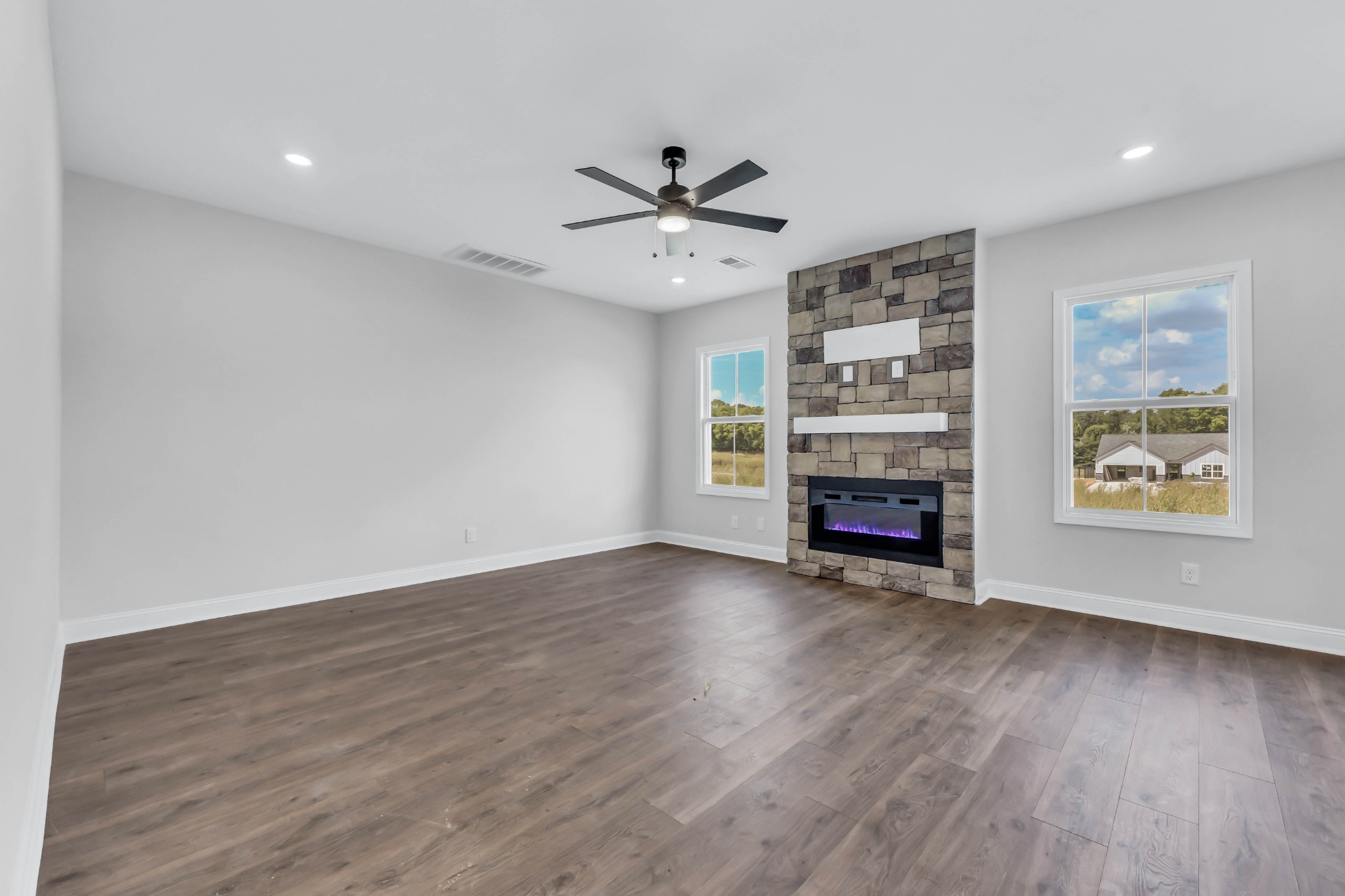 2728 Brewster Dr Property Photo 9