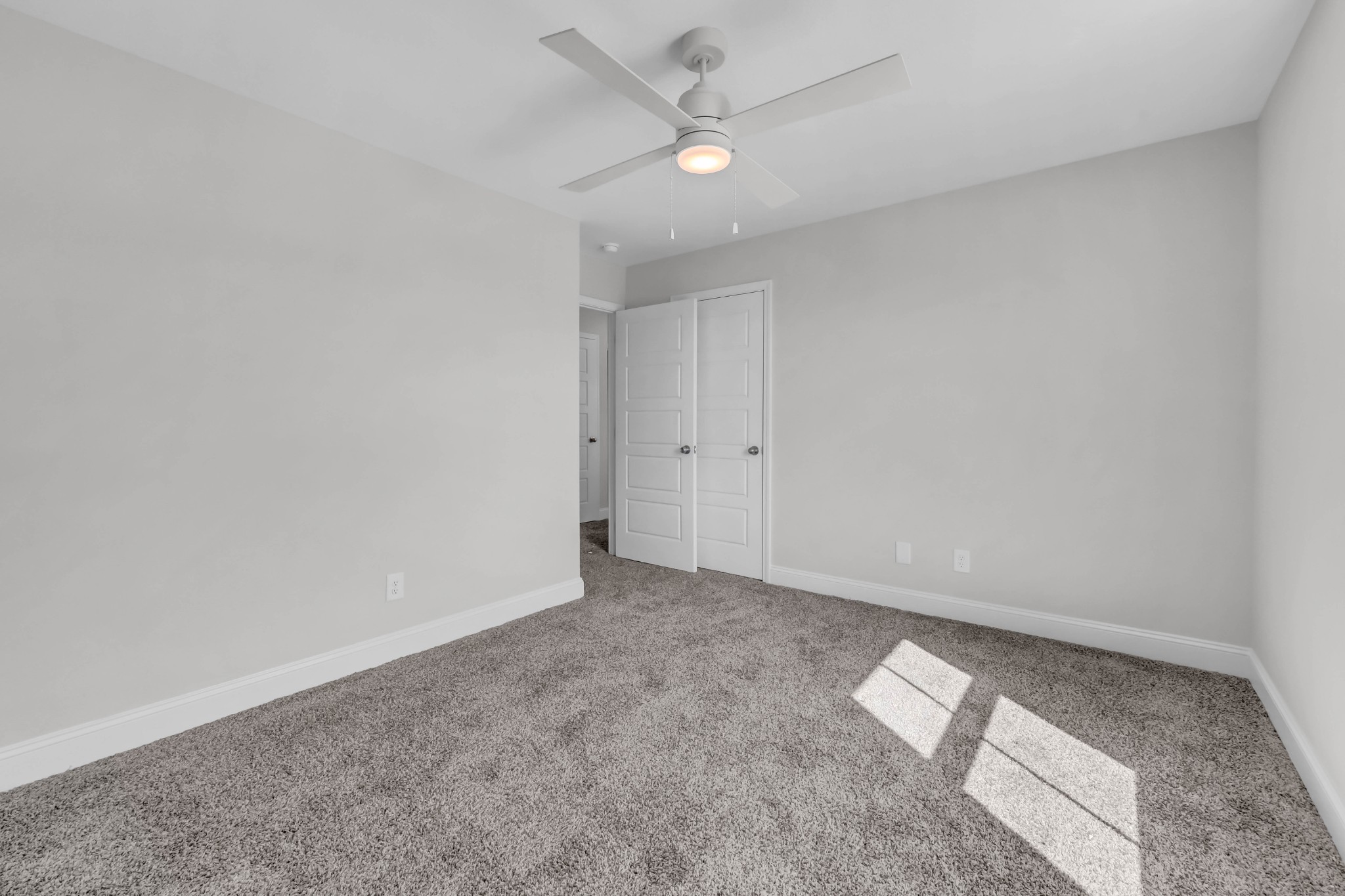 2728 Brewster Dr Property Photo 29