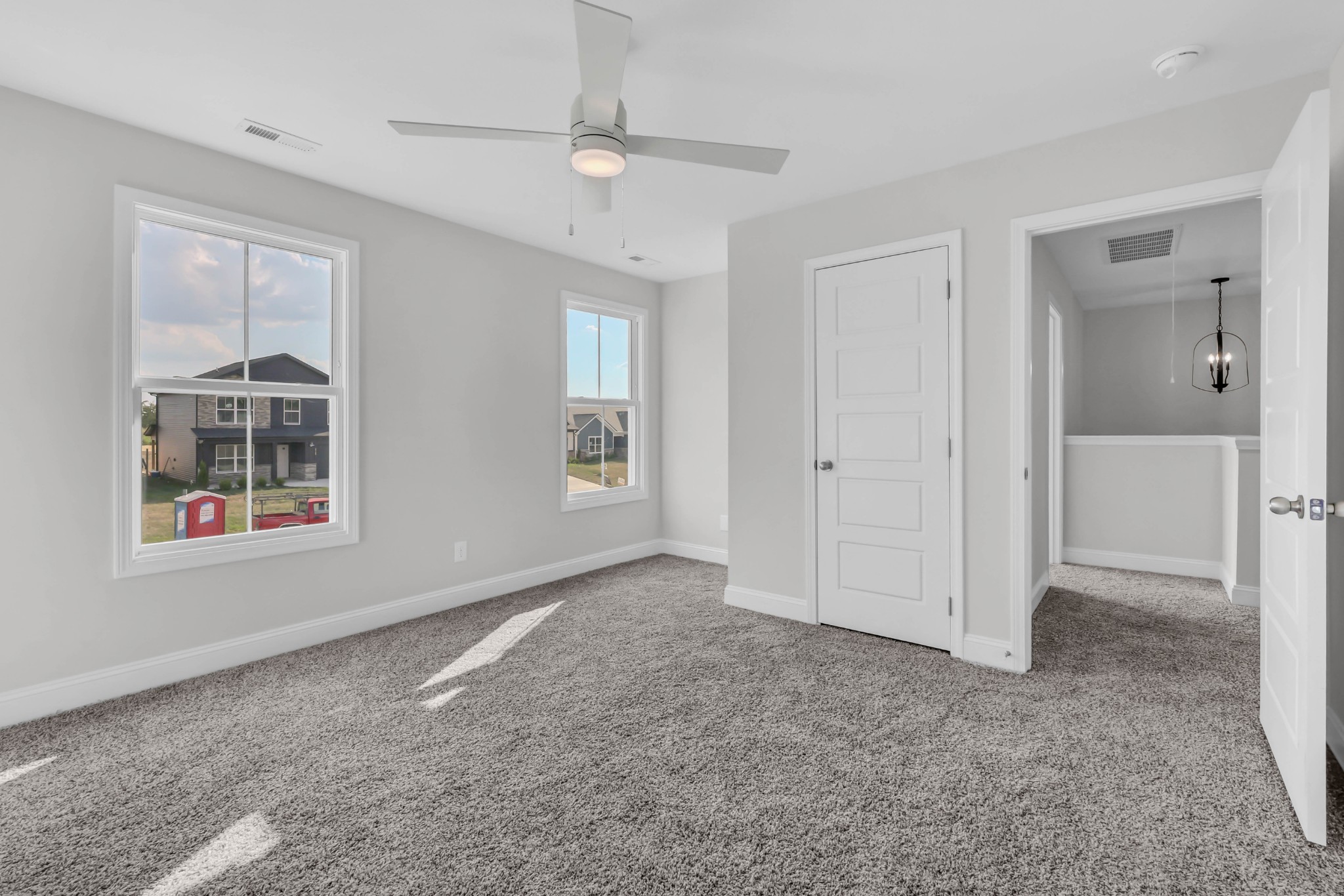 2732 Brewster Dr Property Photo 24