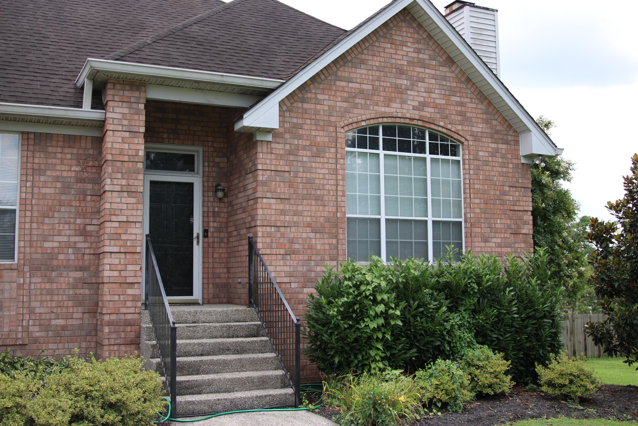 1120 Lea Cir Property Photo 4