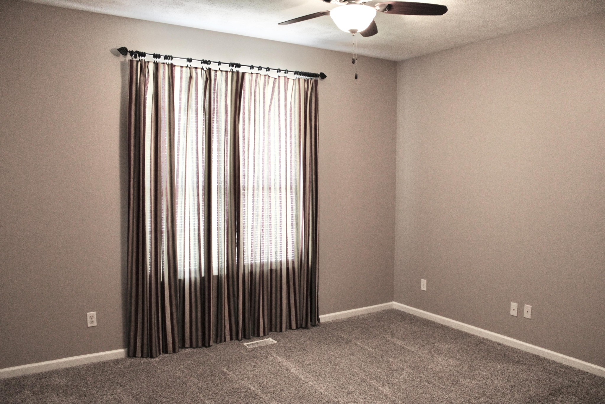 1120 Lea Cir Property Photo 34
