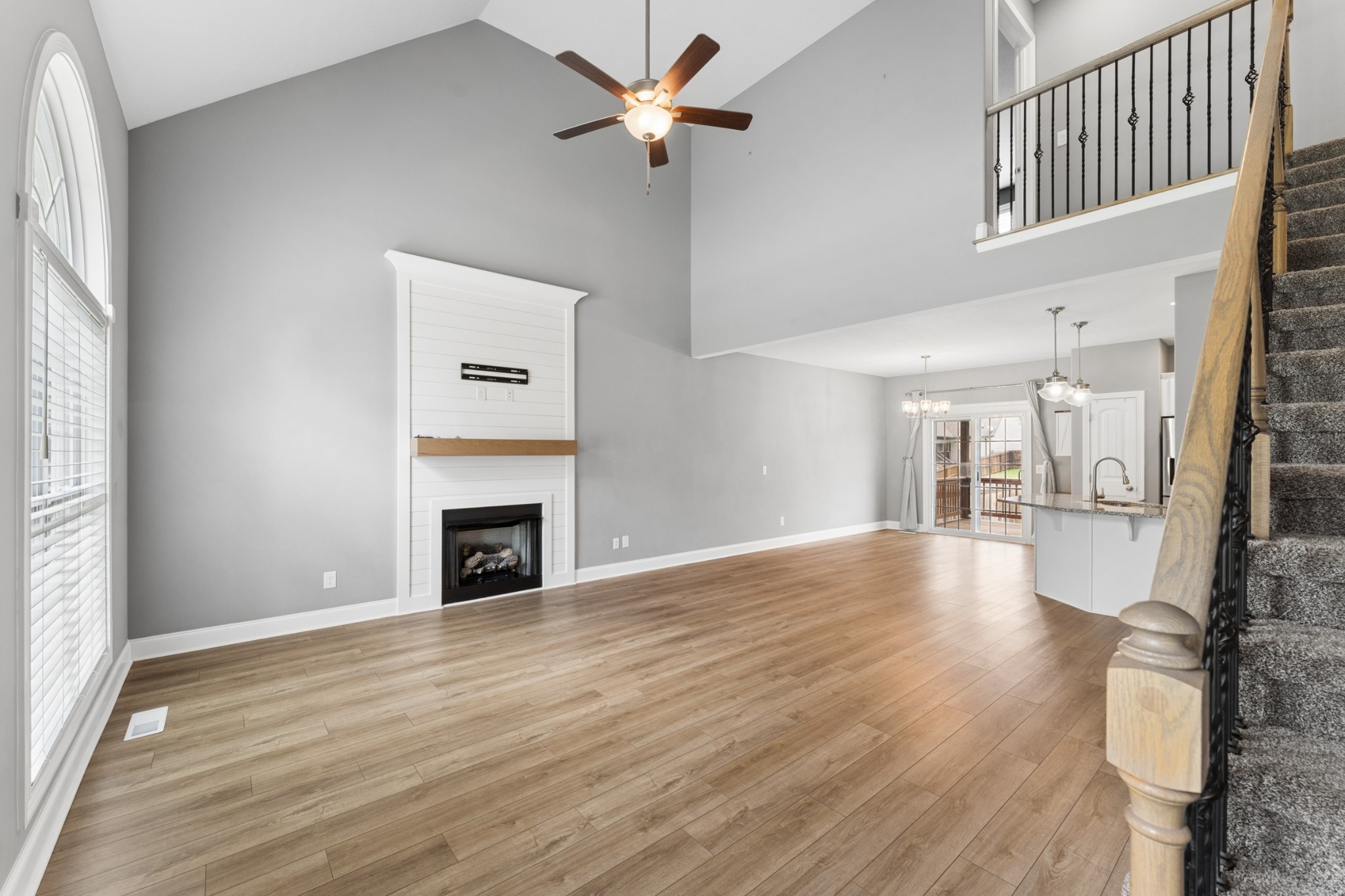1013 Harrison Way Property Photo 3