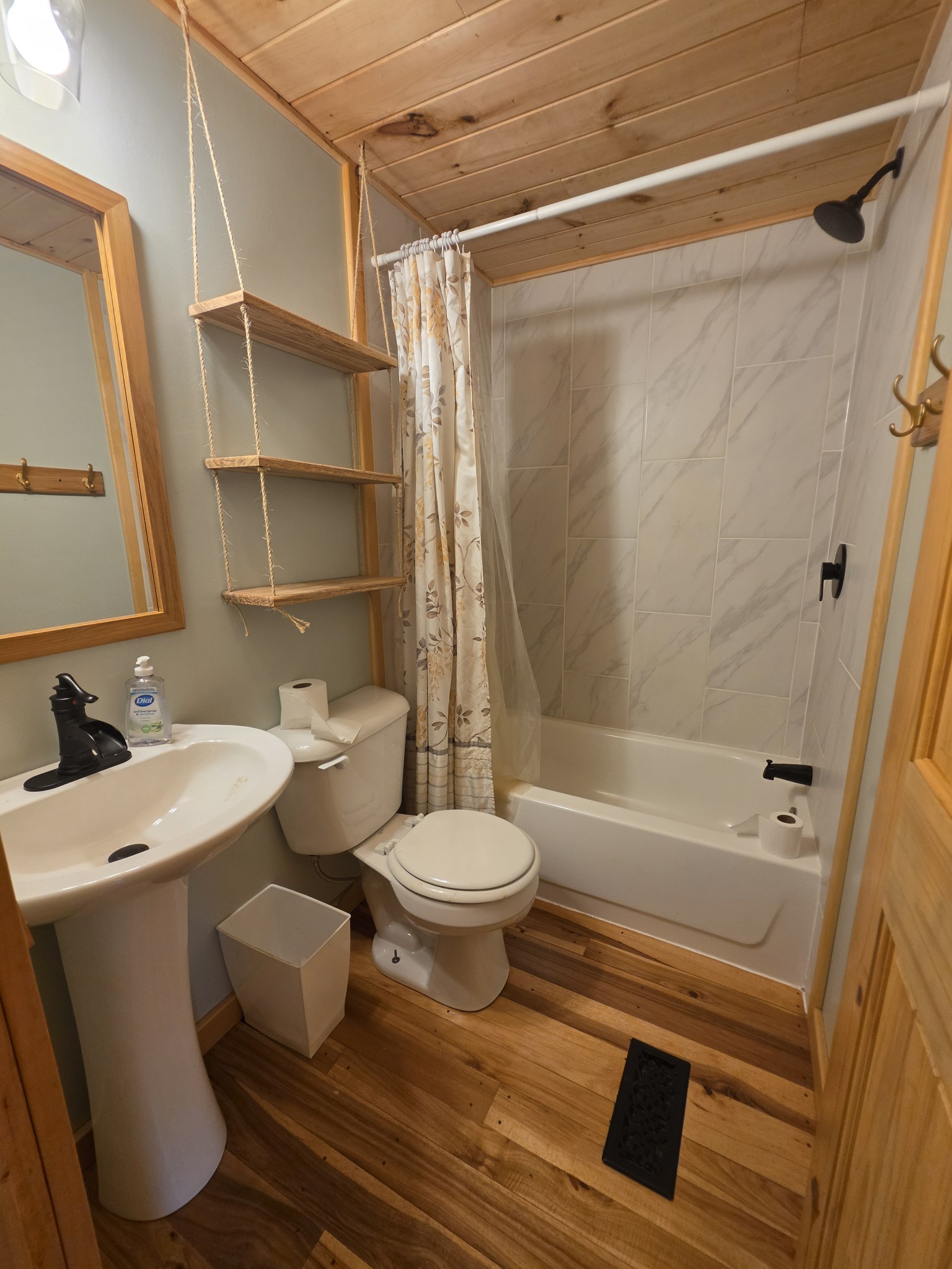 109 Rankin Rd Property Photo 20