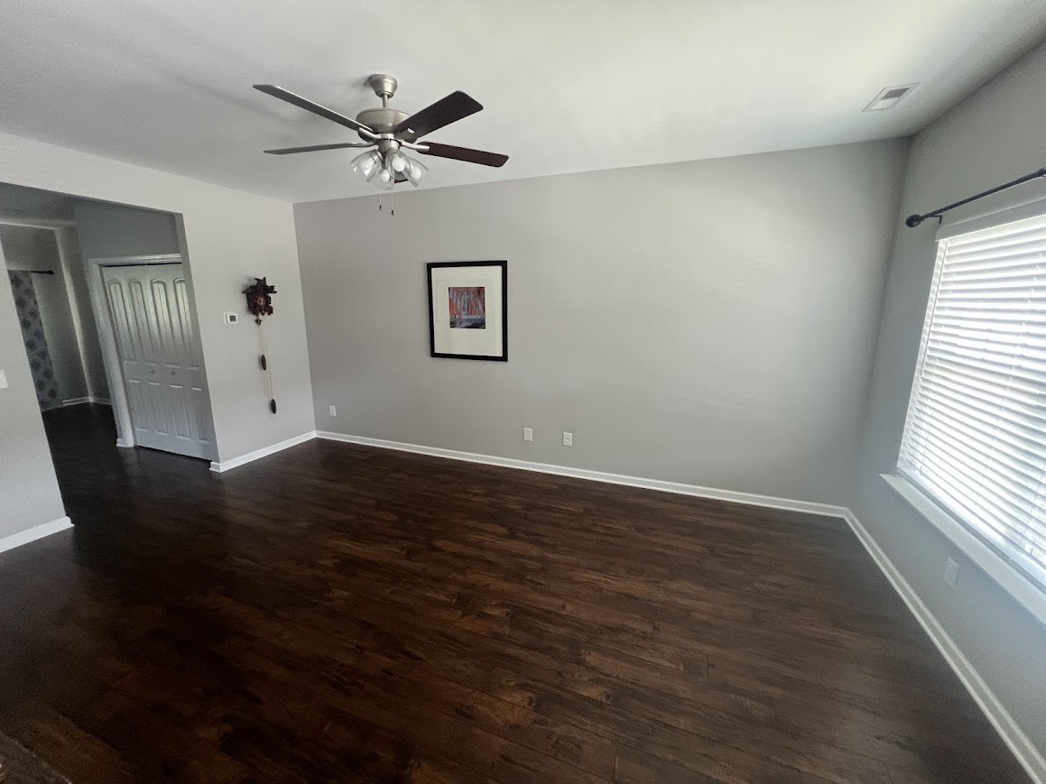 100 Bell Forge Ct Property Photo 3