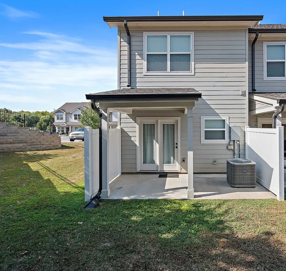 100 Bell Forge Ct Property Photo 6