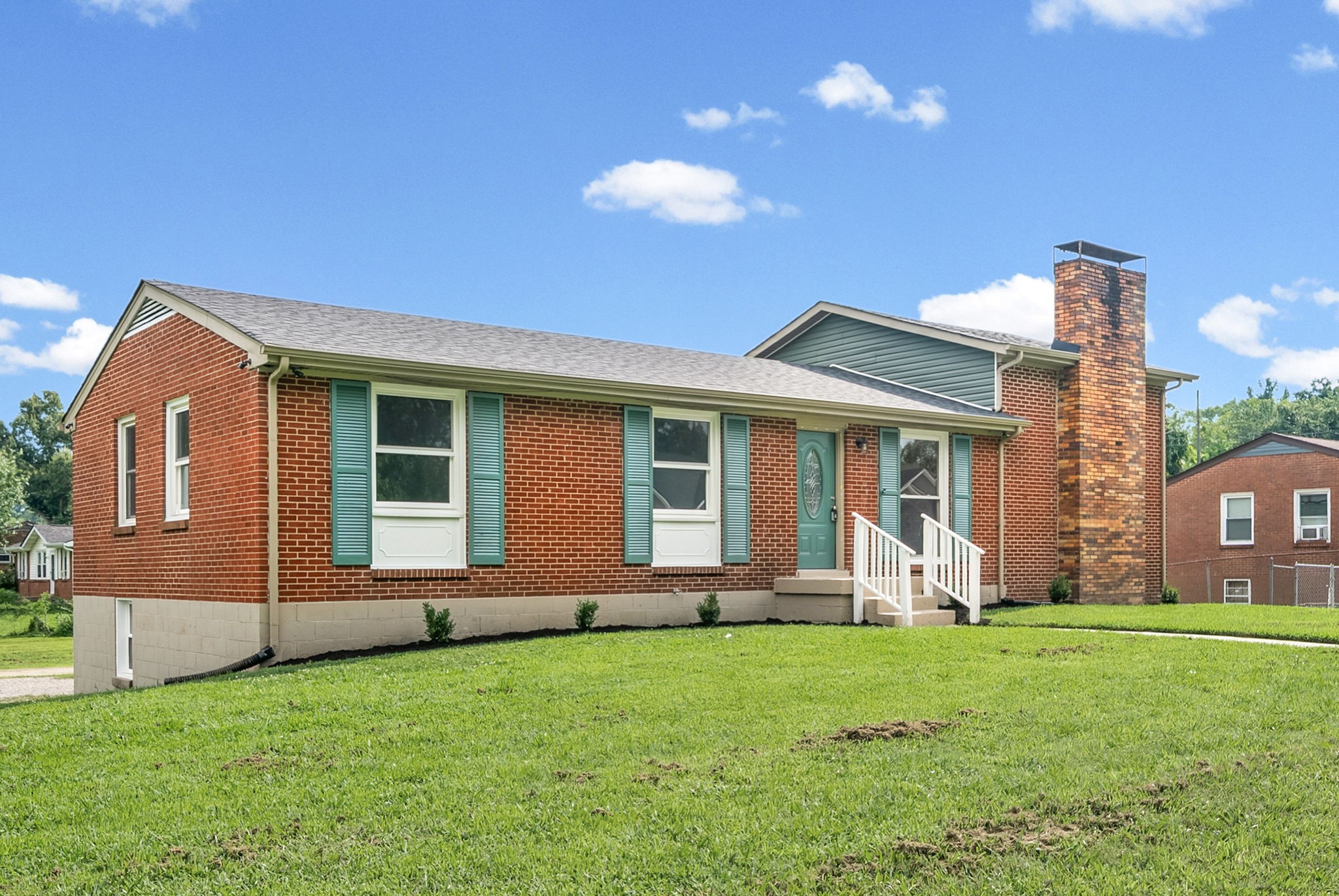 500 Britton Springs Rd Property Photo 3
