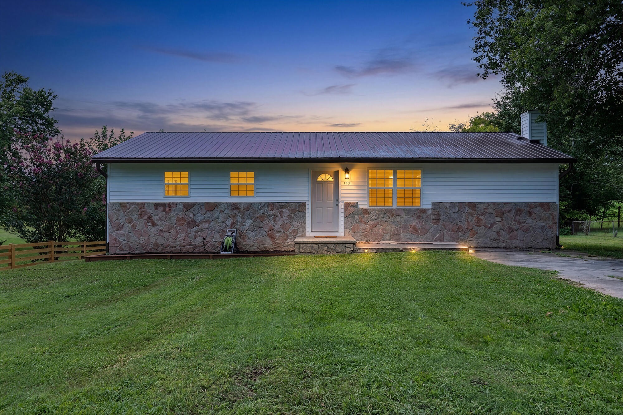 136 Golf Drive, SE