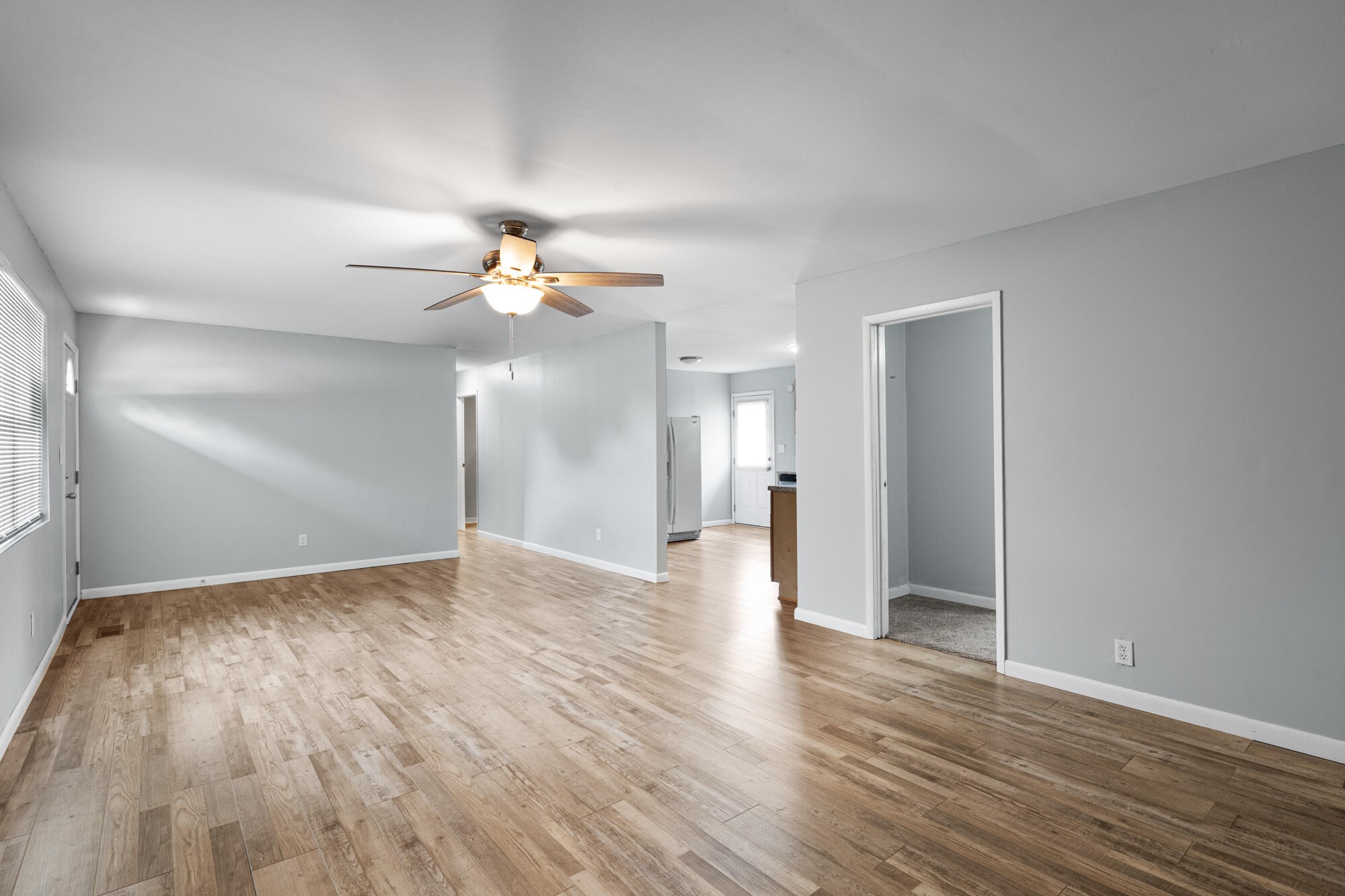 136 Golf Drive, Se Property Photo 6