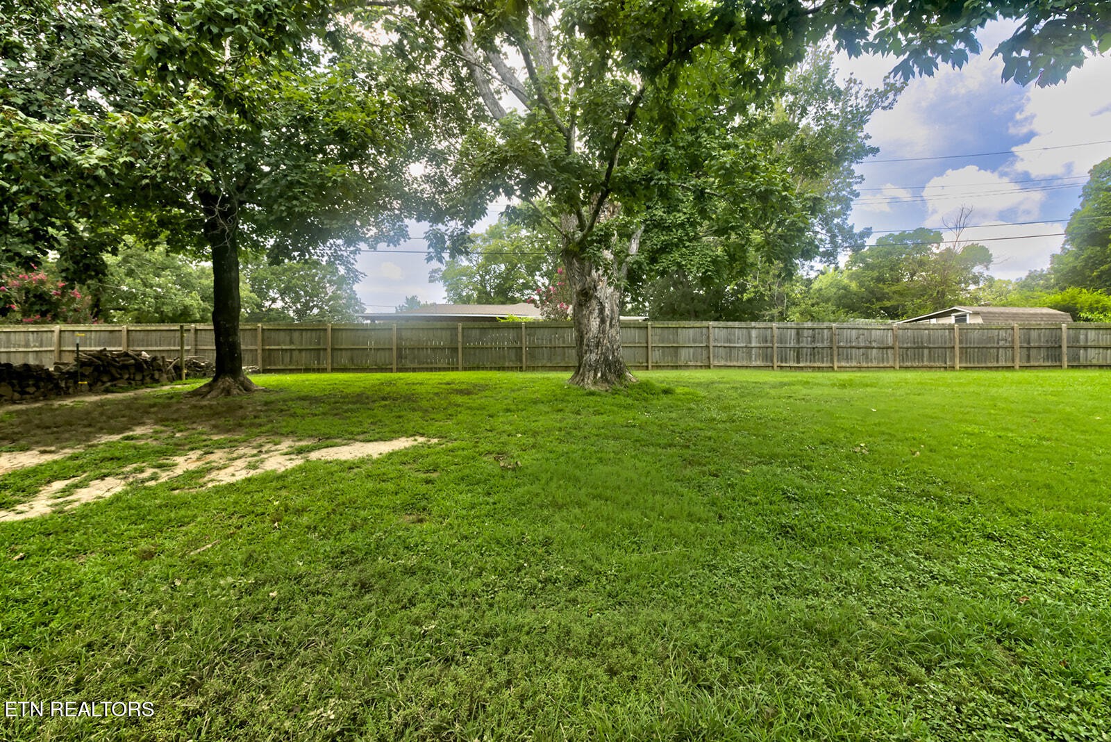 112 S Hummingbird Lane Property Photo 2