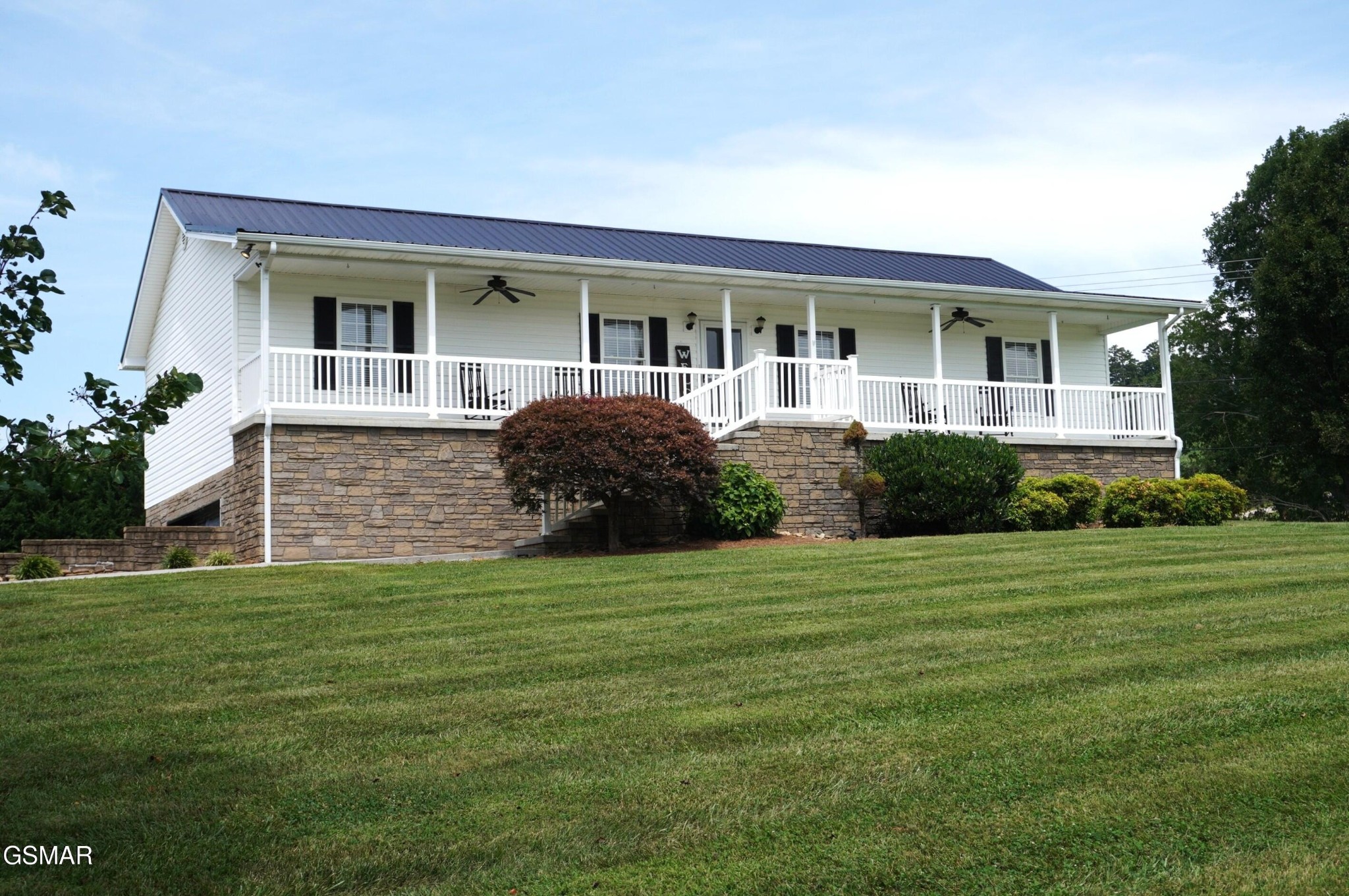6016 Highway 92 Property Photo 1