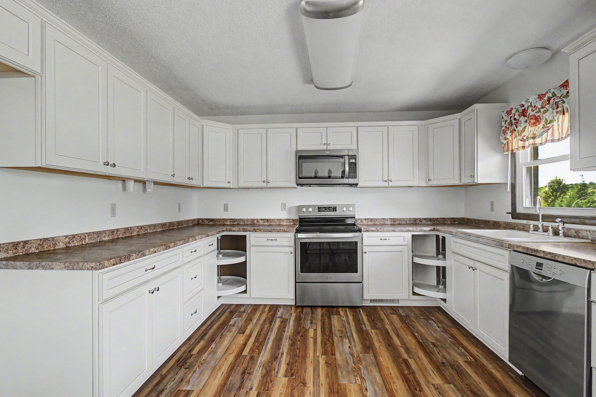 781 Blue Creek Rd Property Photo 17