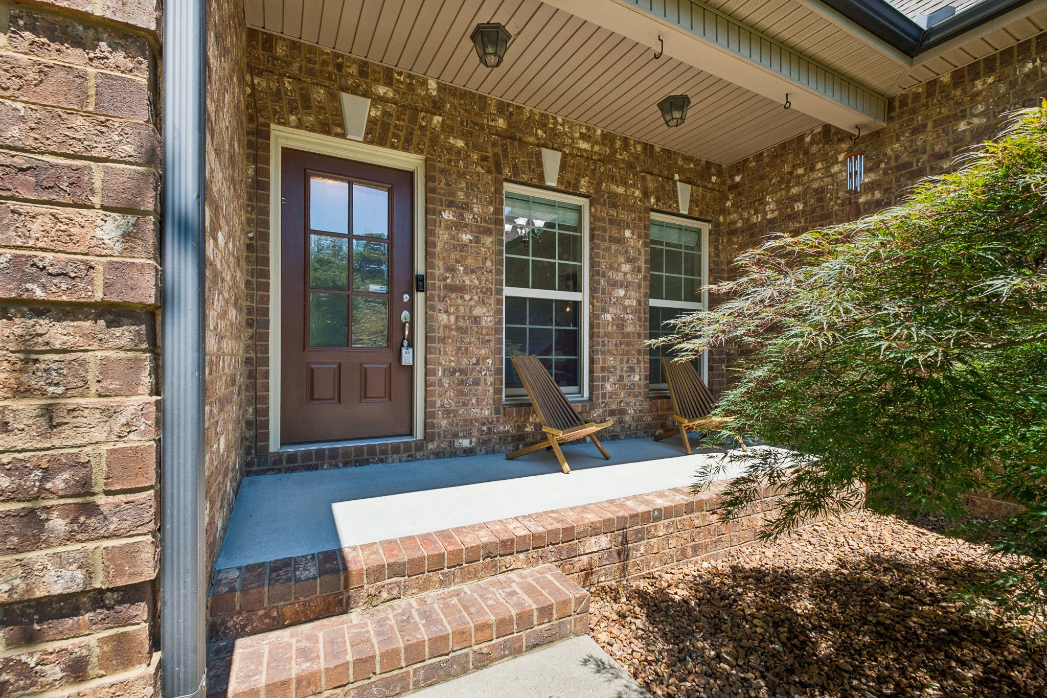 804 Twin View Dr Property Photo 5