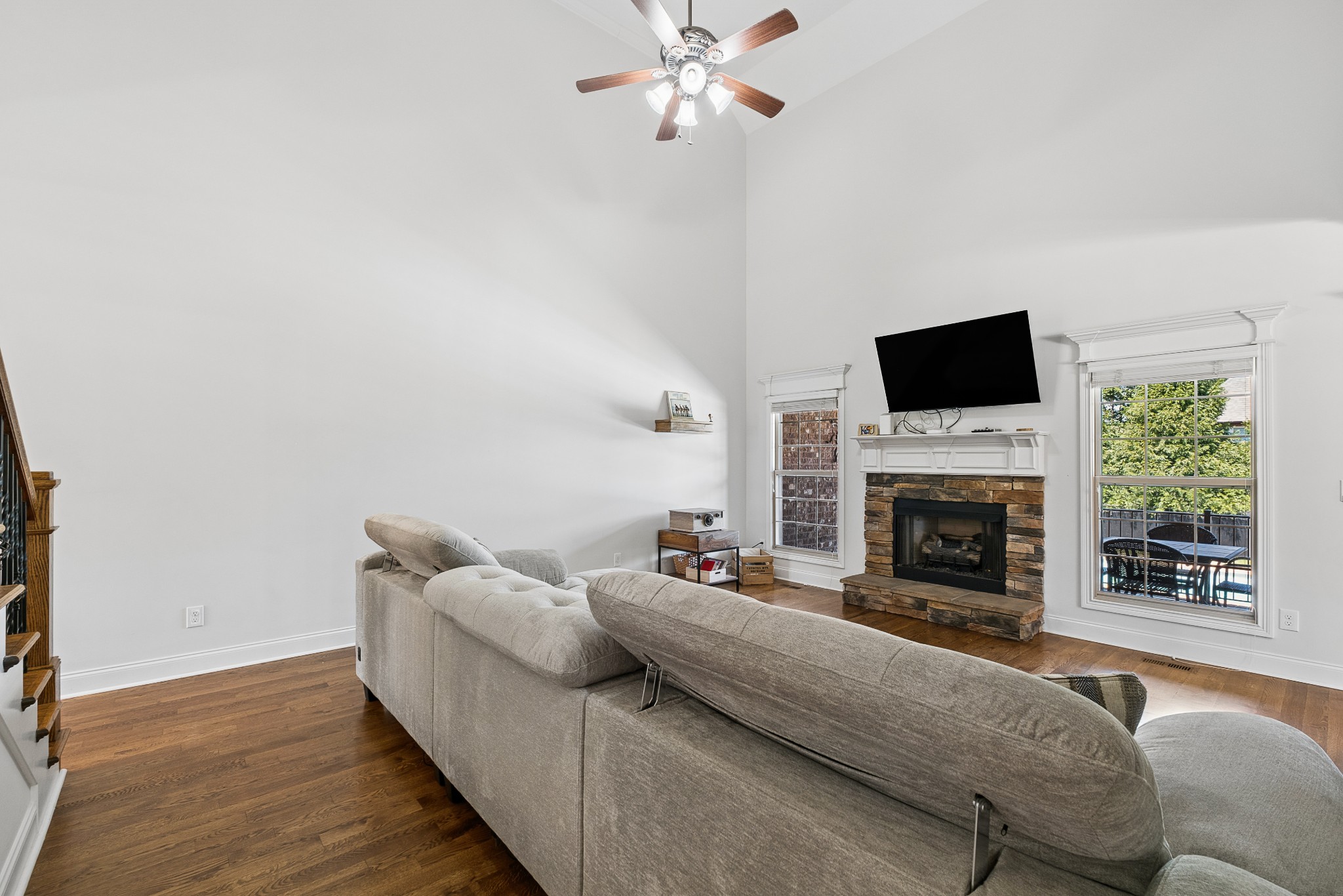 804 Twin View Dr Property Photo 15