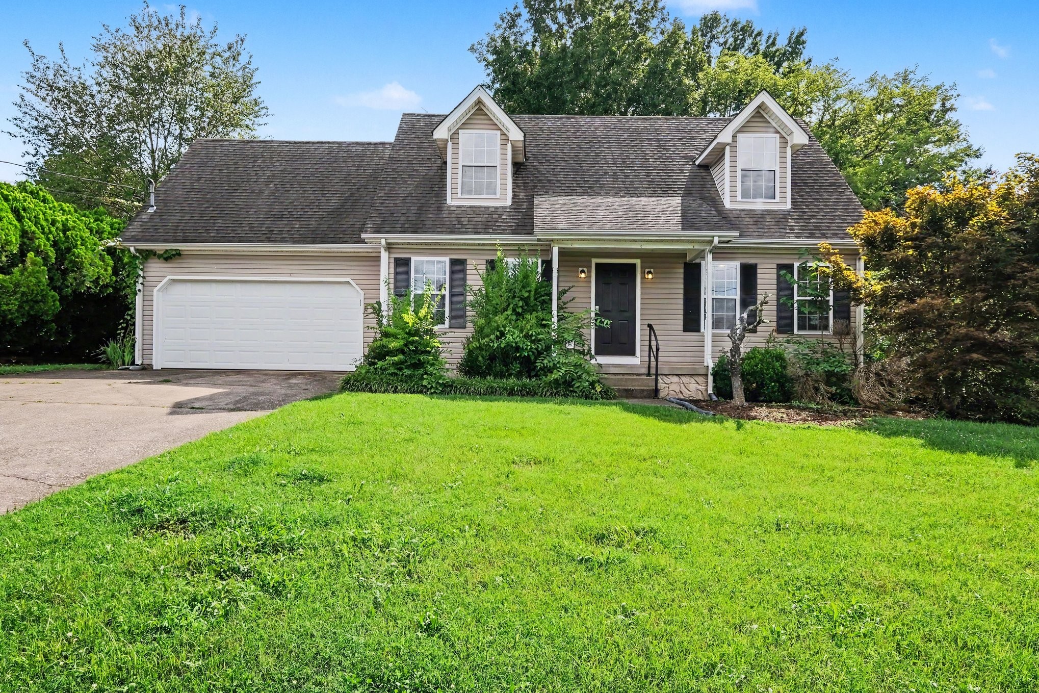 2823 Black Stallion Ct