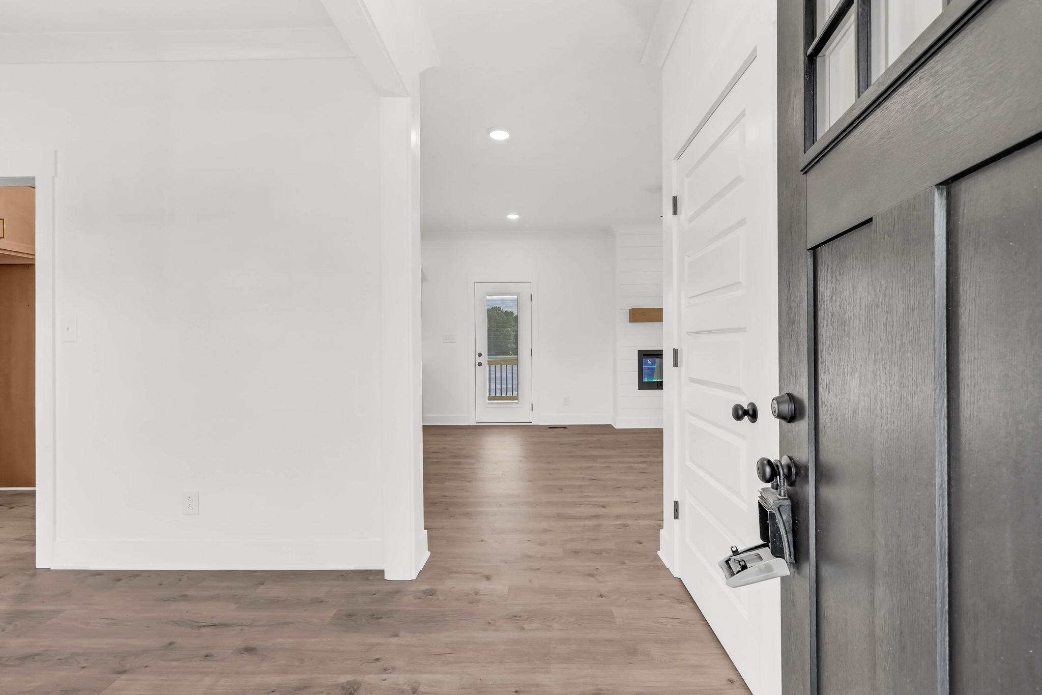 188 Sherlock Dr Property Photo 3