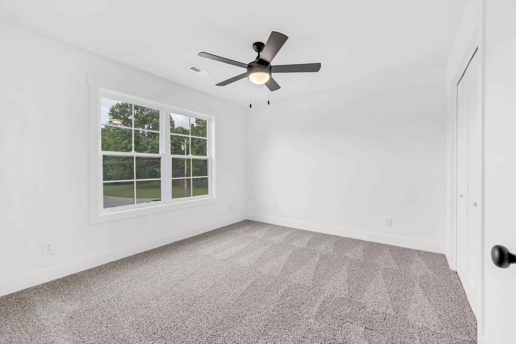 188 Sherlock Dr Property Photo 16