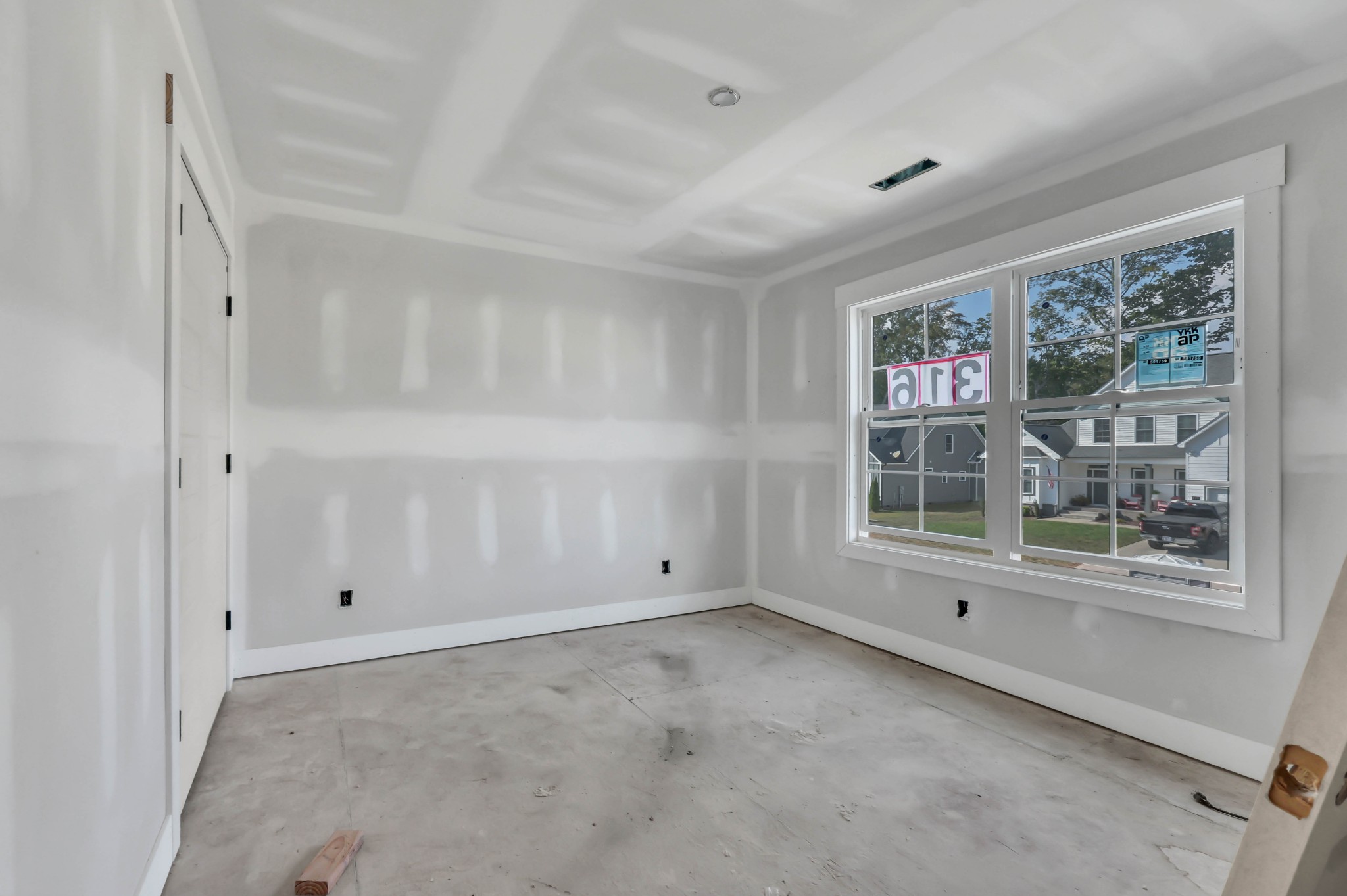 188 Sherlock Dr Property Photo 31