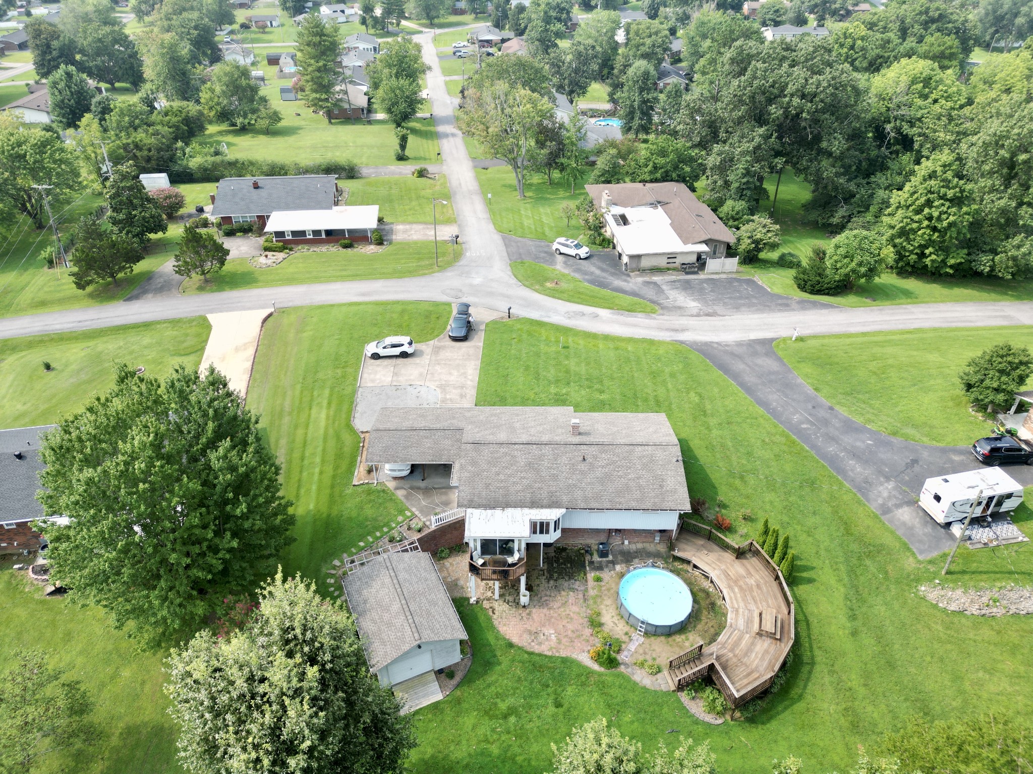 233 Twin Hill Dr Property Photo 30
