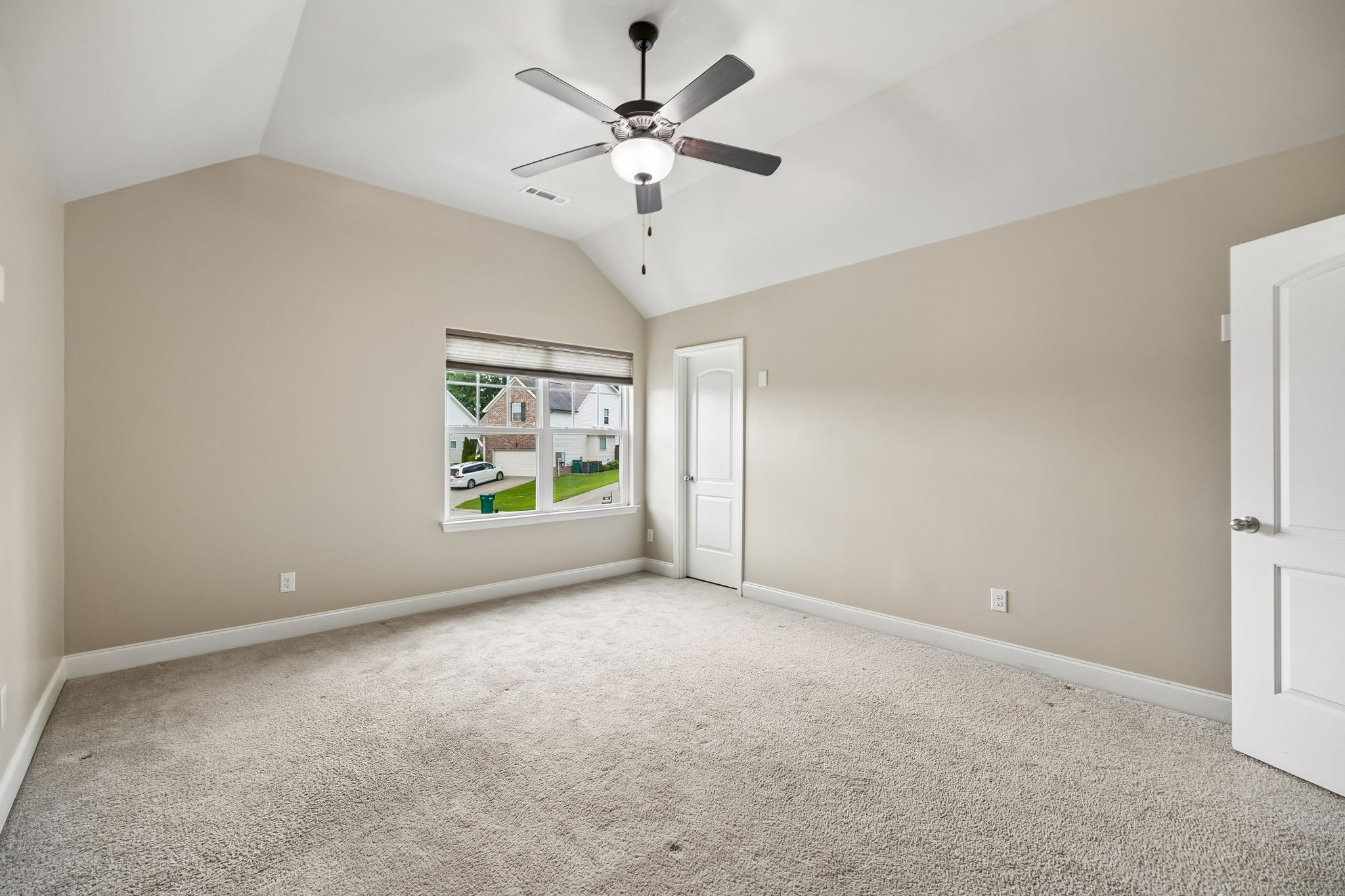 1070 Daniel Ln Property Photo 14