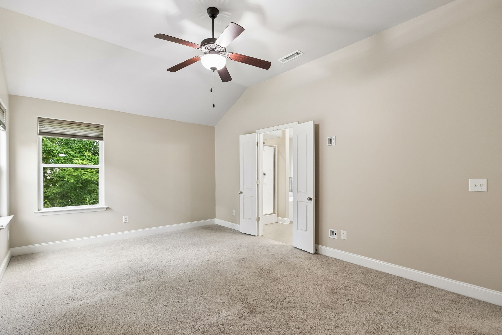 1070 Daniel Ln Property Photo 20