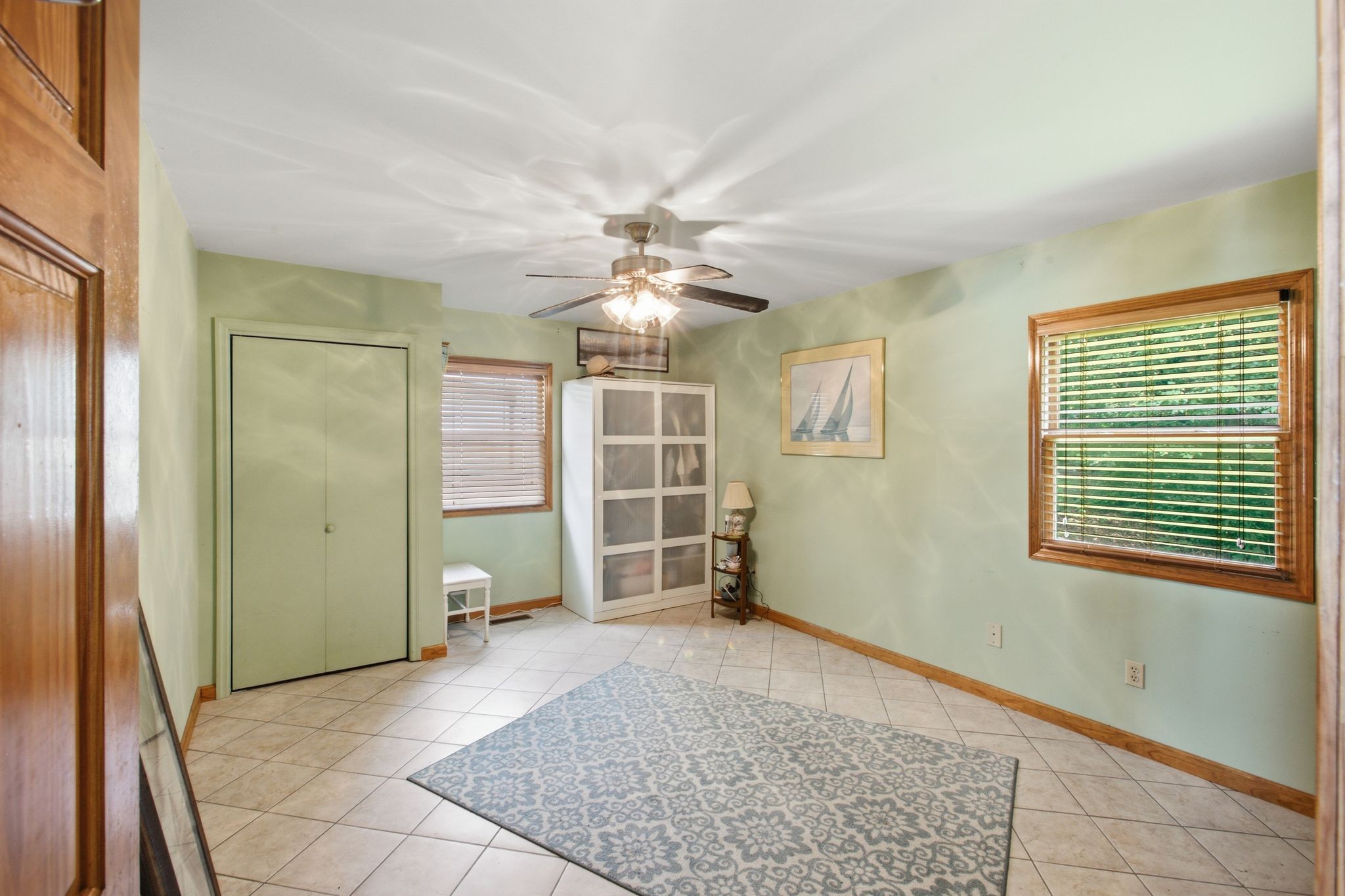 421 Bluff Point Ln Property Photo 24