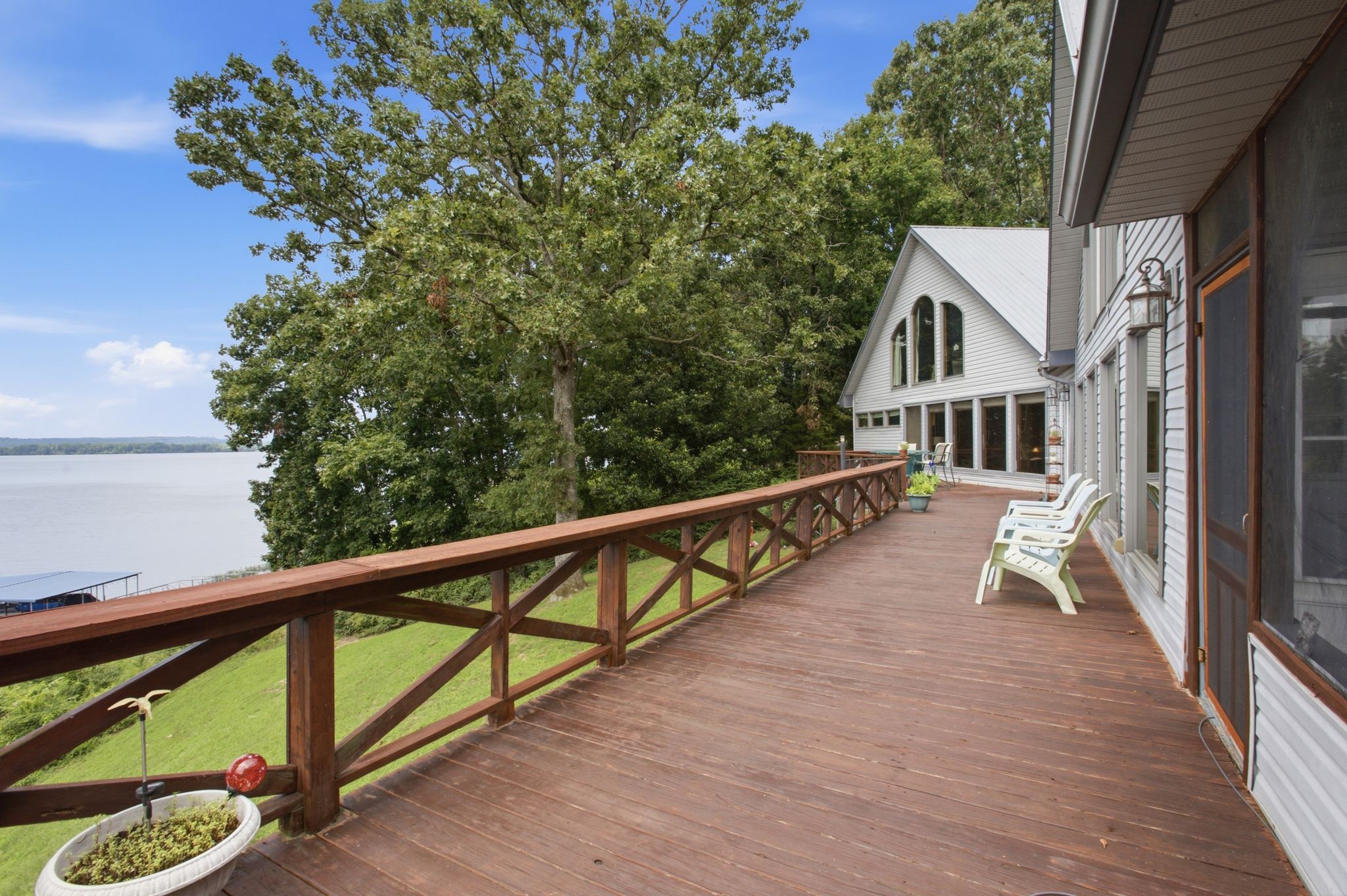 421 Bluff Point Ln Property Photo 63