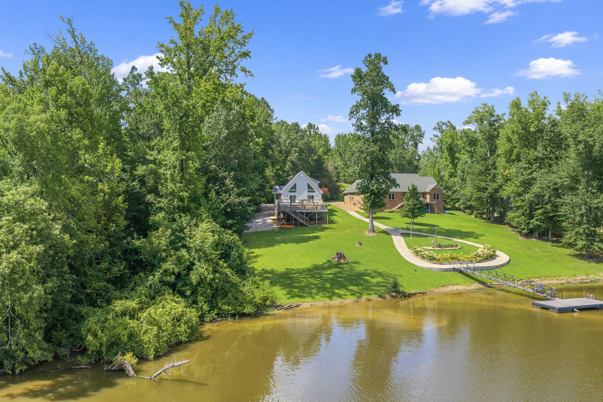 247 Featherfoot Parkway Loop Property Photo 1