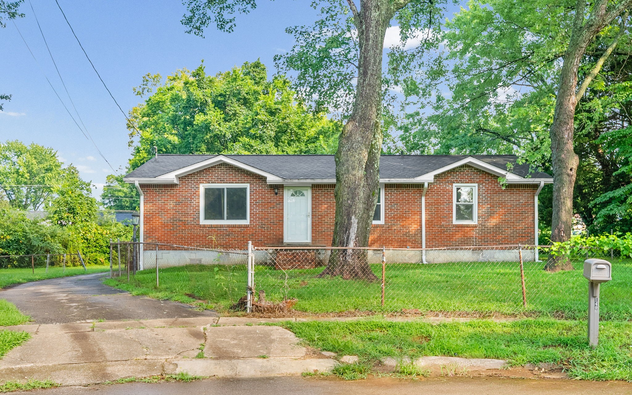1406 Arden Pl Property Photo 1