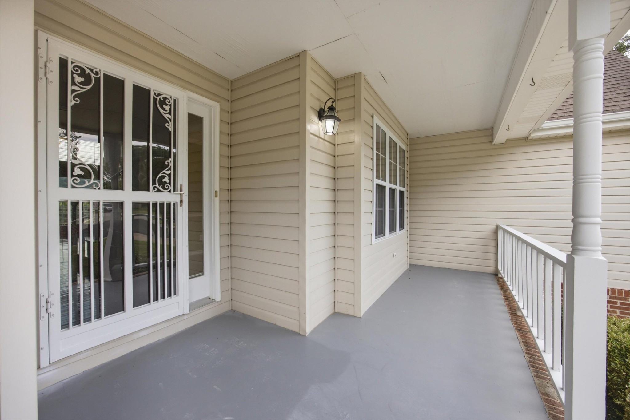 168 Mountain Brook Drive Property Photo 6