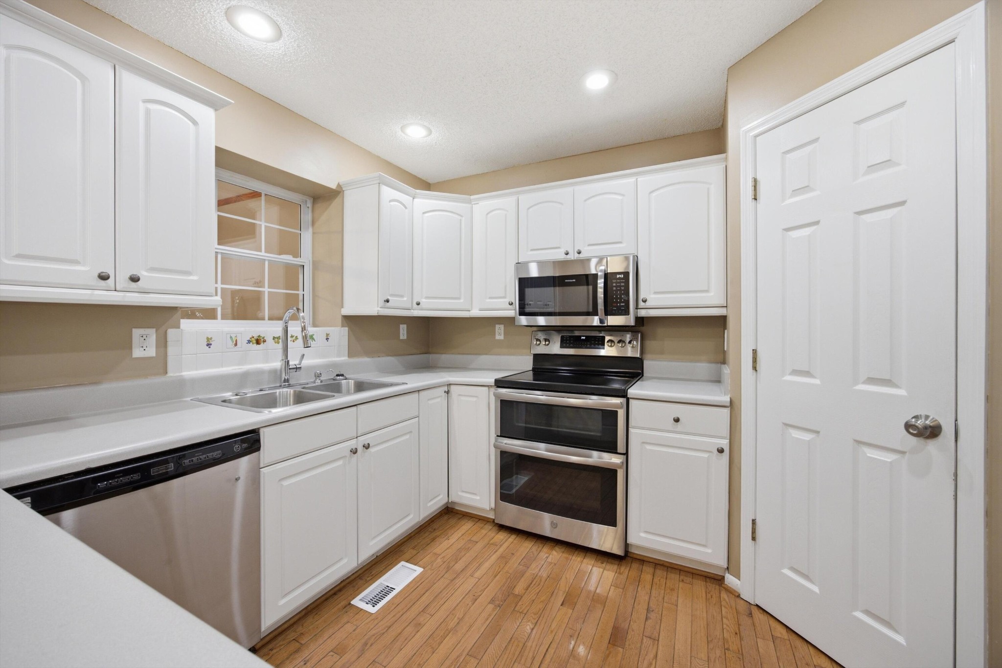 168 Mountain Brook Drive Property Photo 18