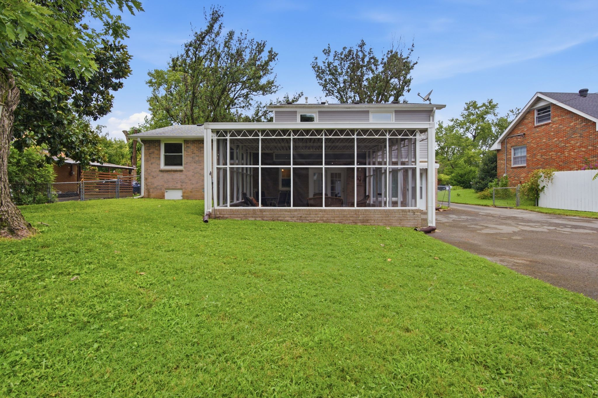 445 Harwell Dr Property Photo 30