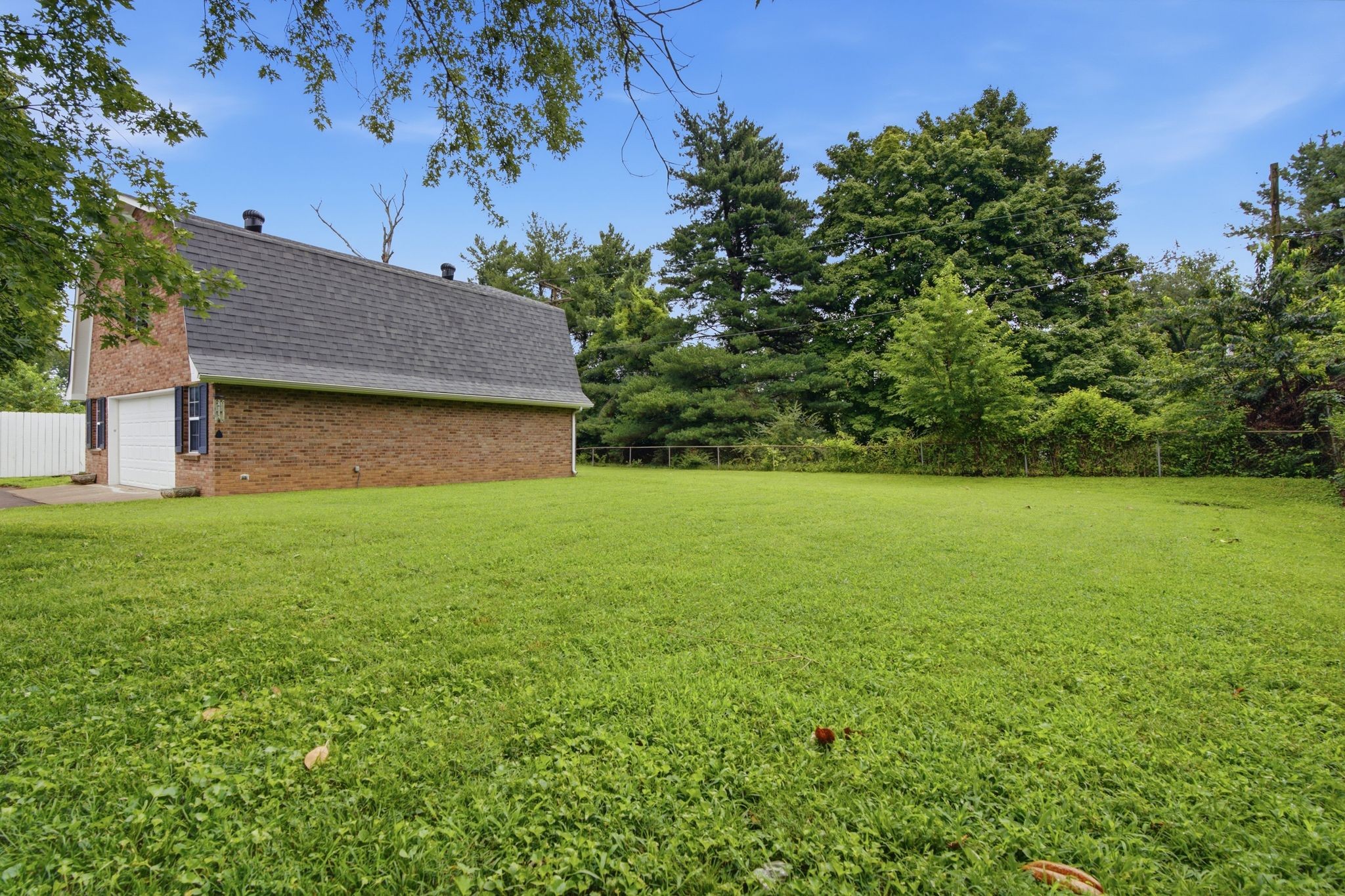 445 Harwell Dr Property Photo 32