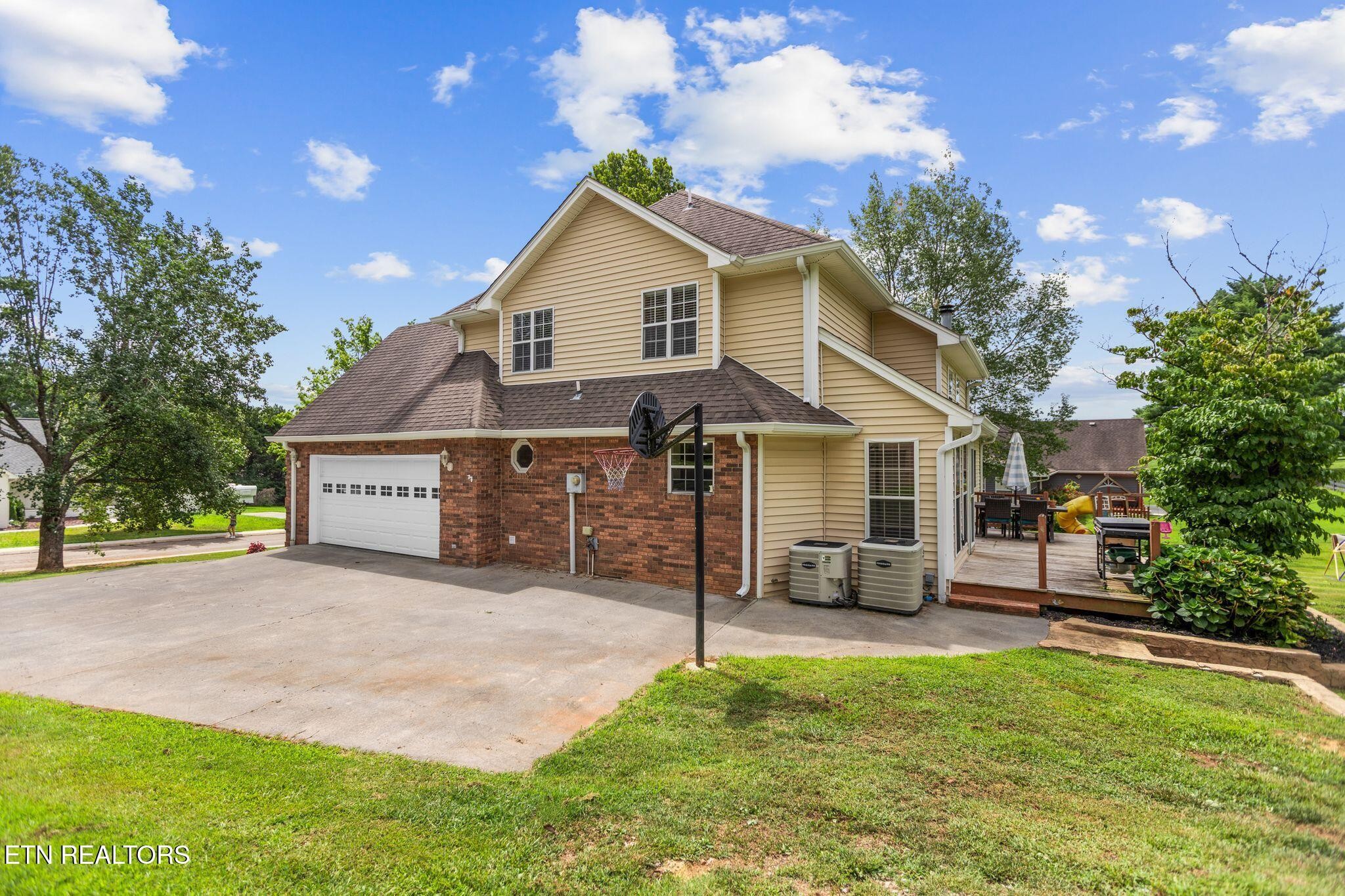 334 Lynnwood Drive Property Photo 49