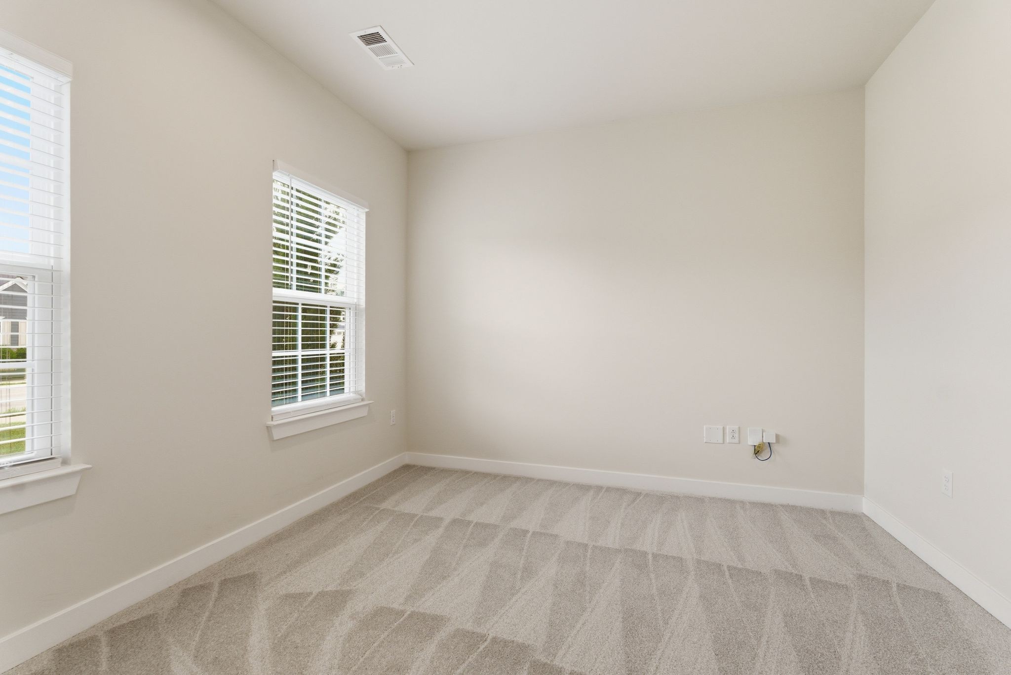 2943 Kellner Dr Property Photo 6