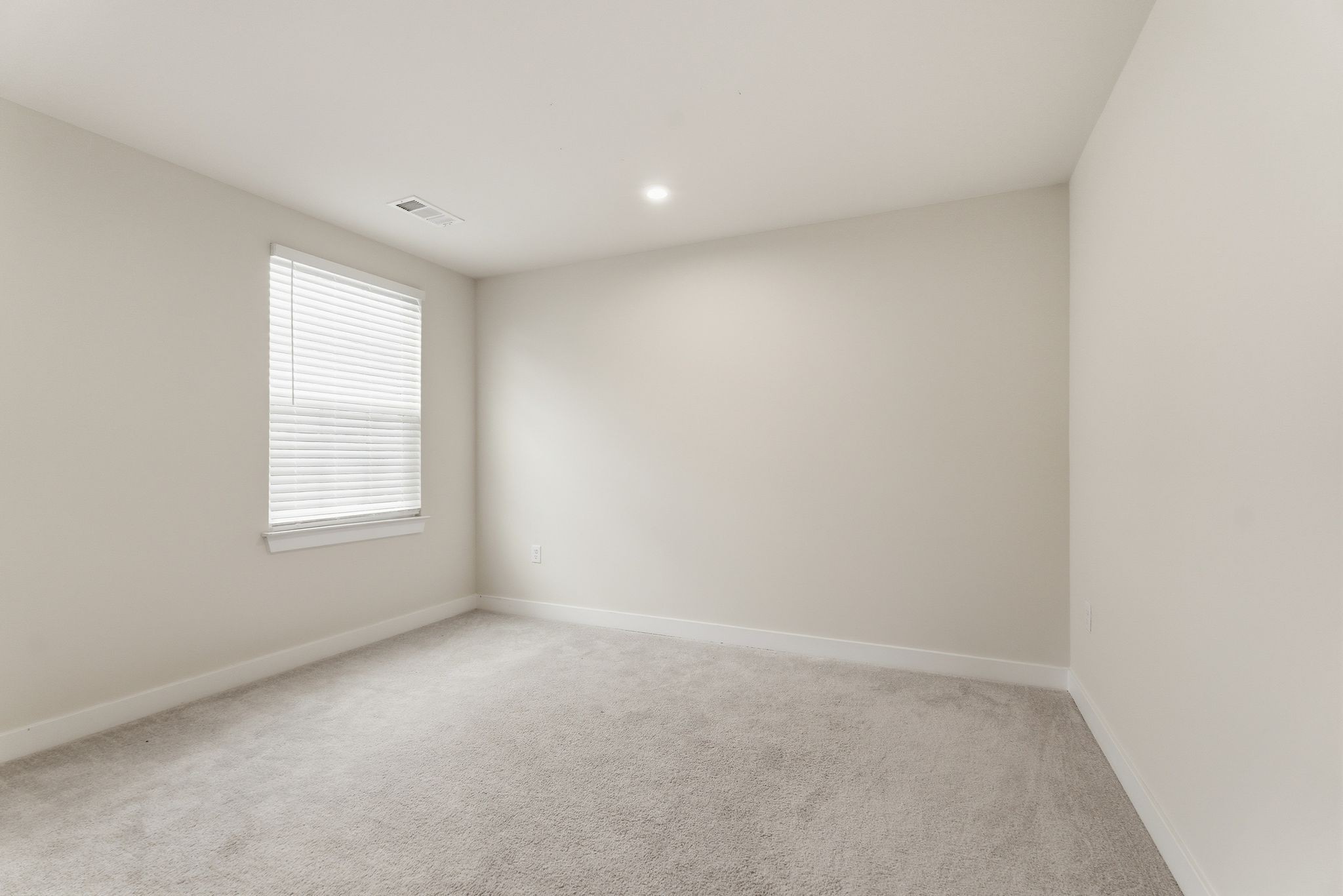 2943 Kellner Dr Property Photo 26