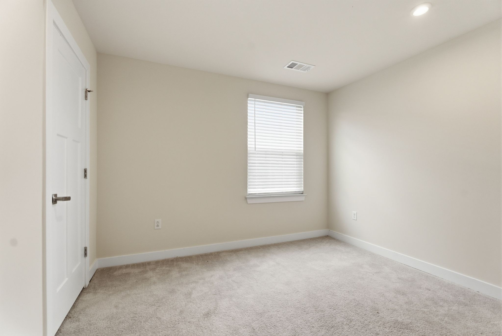 2943 Kellner Dr Property Photo 27