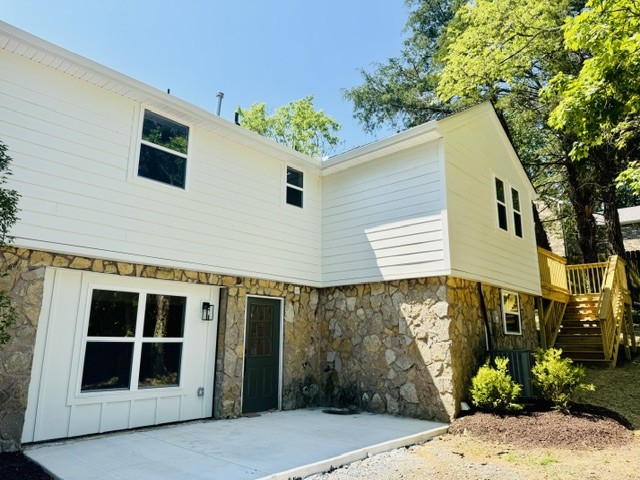 604 Debbie Dr Property Photo 2