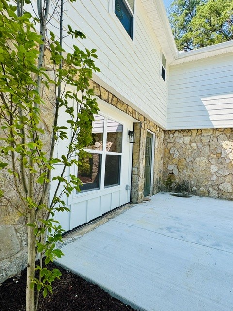 604 Debbie Dr Property Photo 4